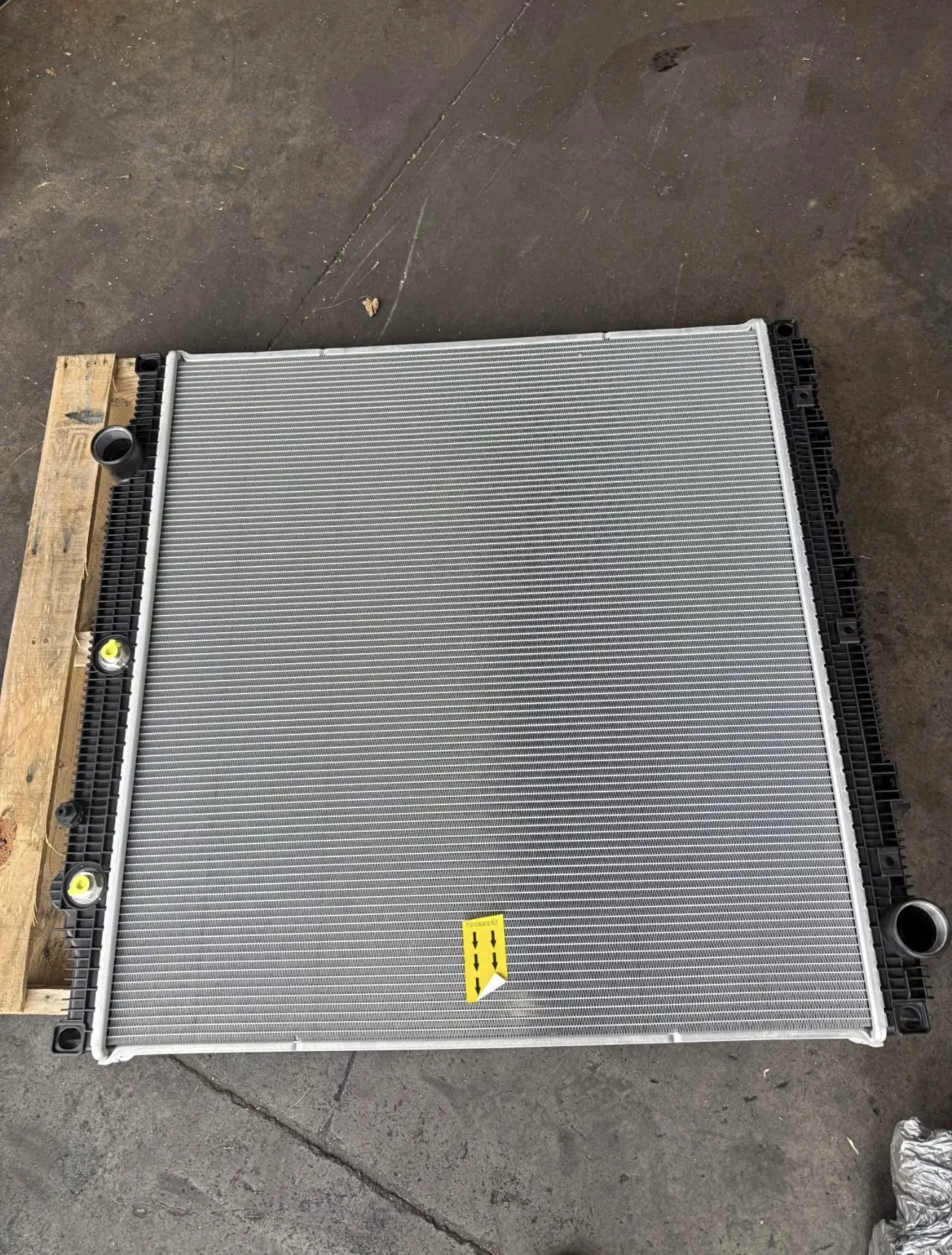 Freightliner Cascadia Radiator DD15 2018-up