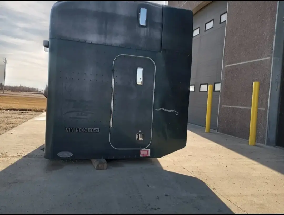 63 inch bunk for 379 Peterbilt