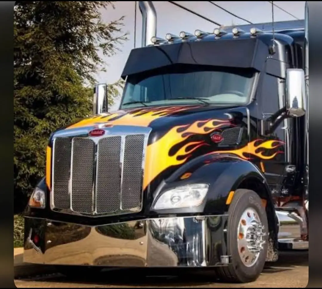 2020+ 579 chrome brand new bumper