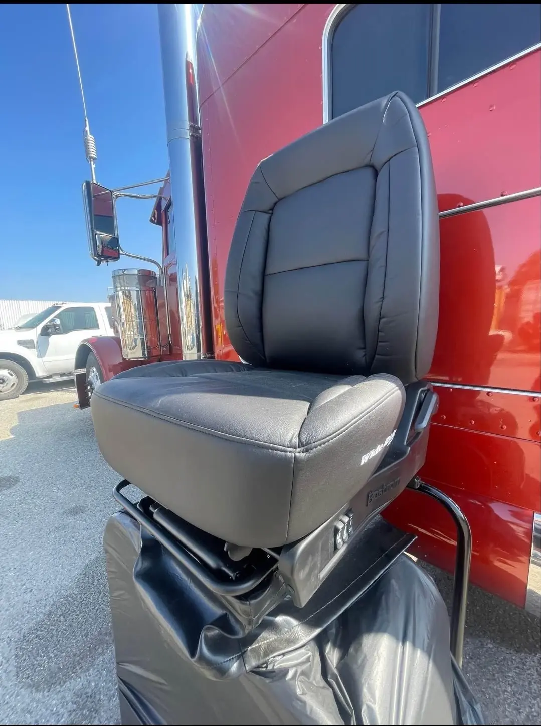 Bostrom black leather seats