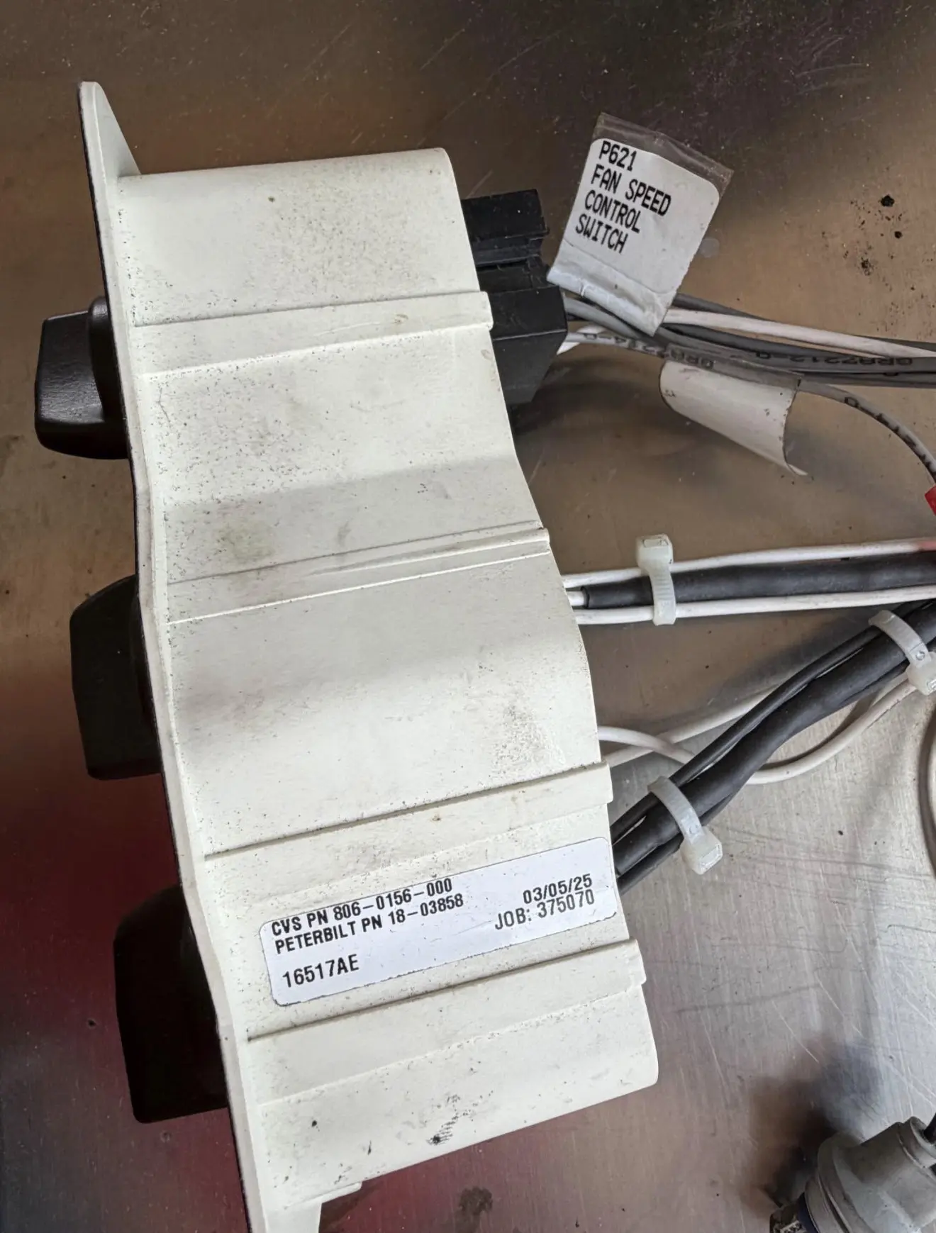 Peterbilt heater control