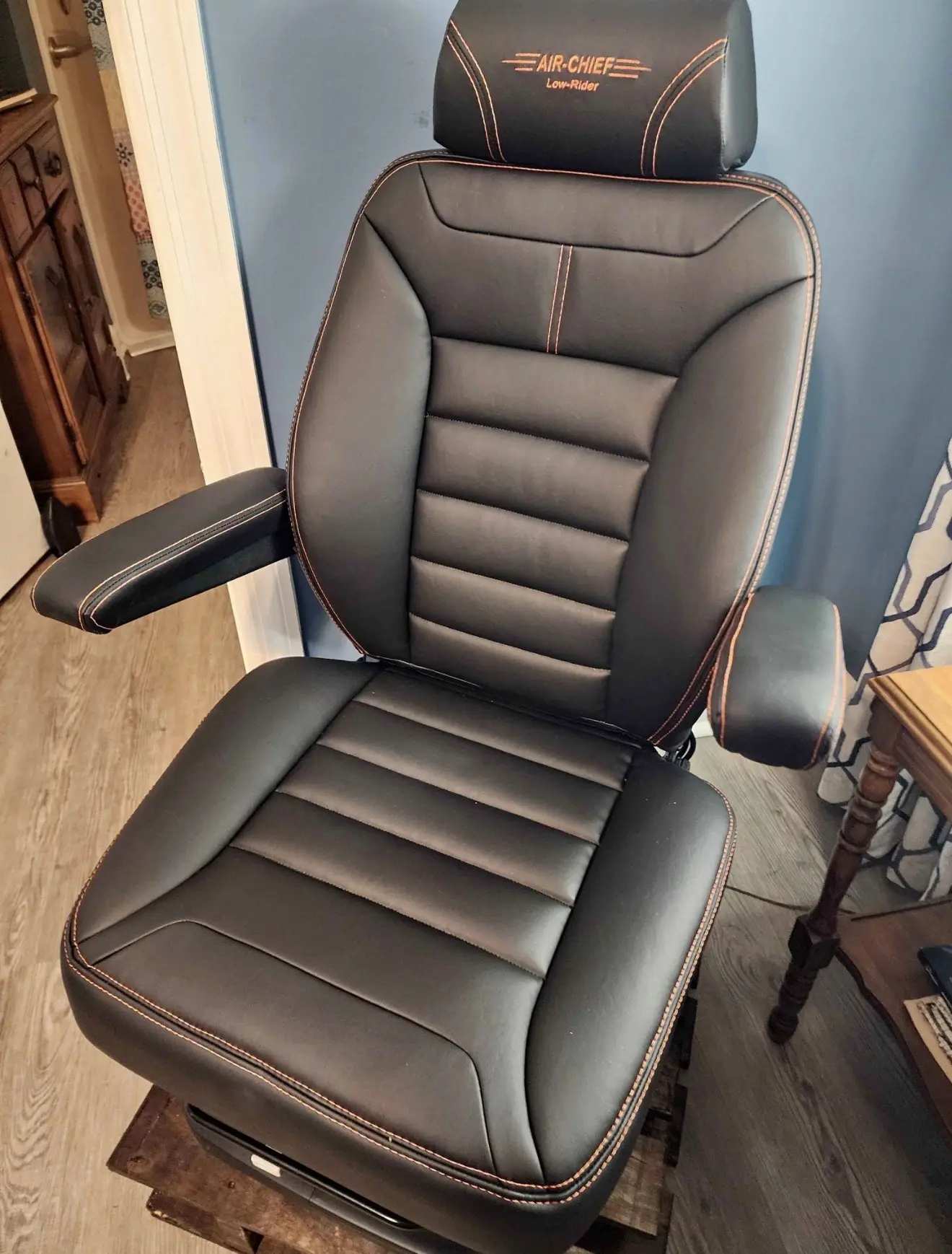 AIR CHIEF SEATS (Peterbilt/Kenworth)