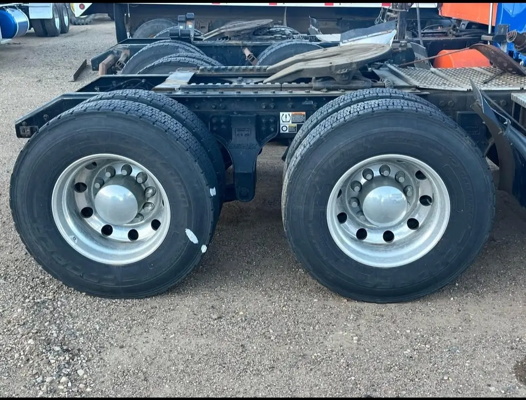 Kenworth cutoff clip