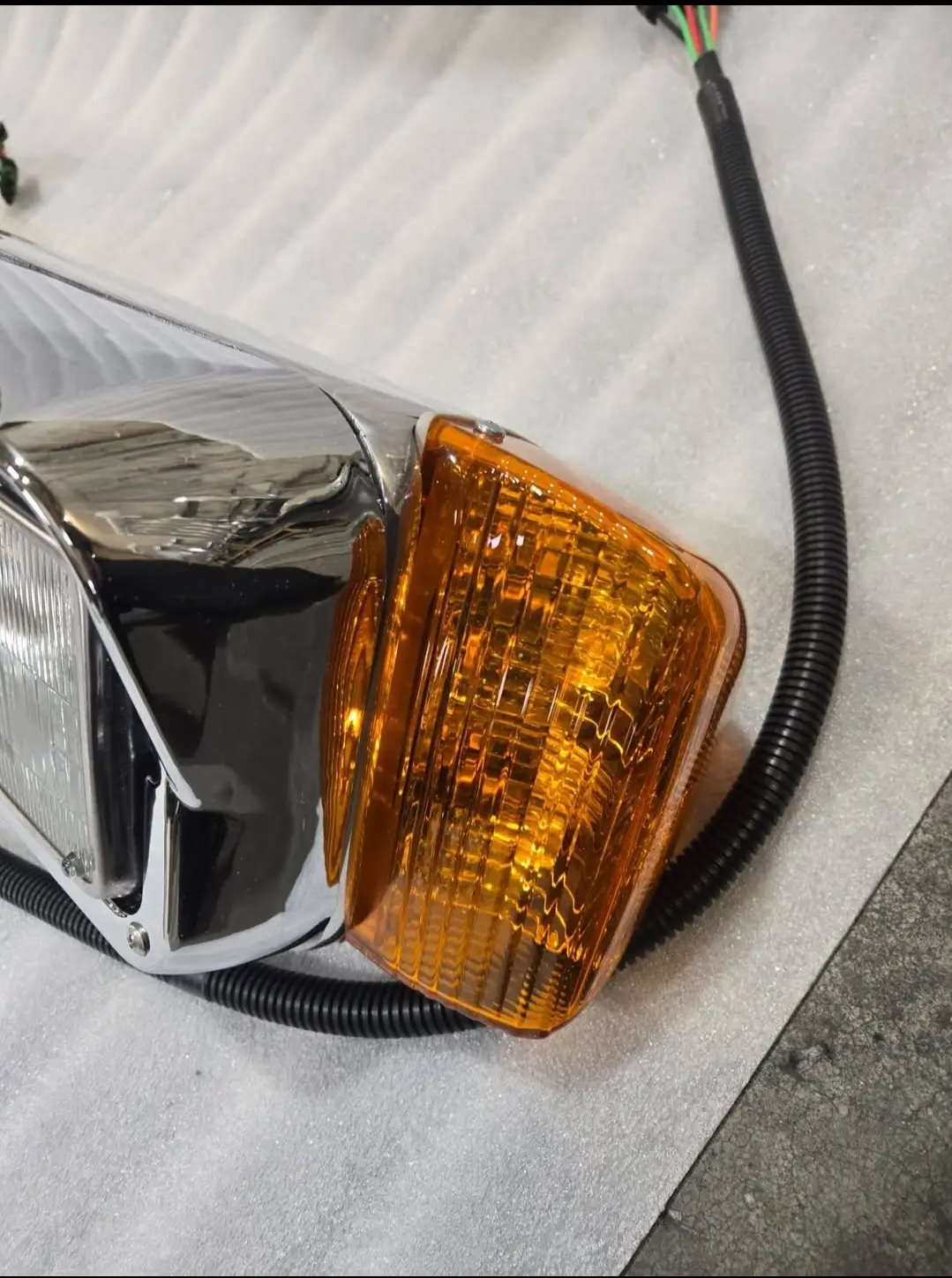 OEM Headlights for Peterbilt 379 378 567 365 589