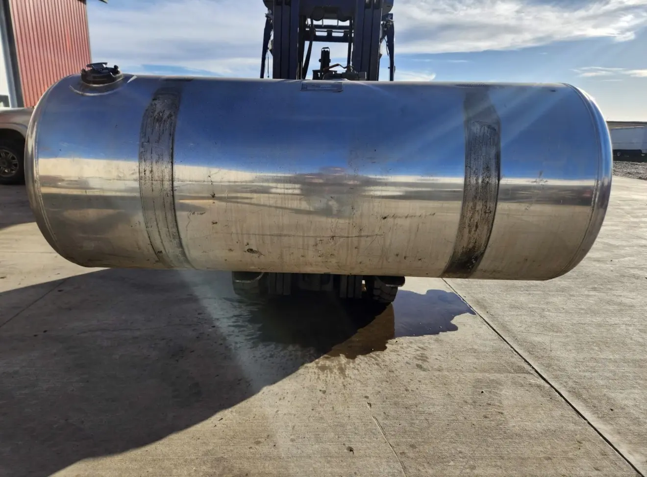 Peterbilt 135 gallon tanks